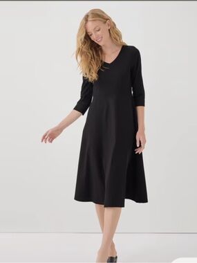 Pact Fit & Flare Midi Party Dress Classic V-Neck Black Medium